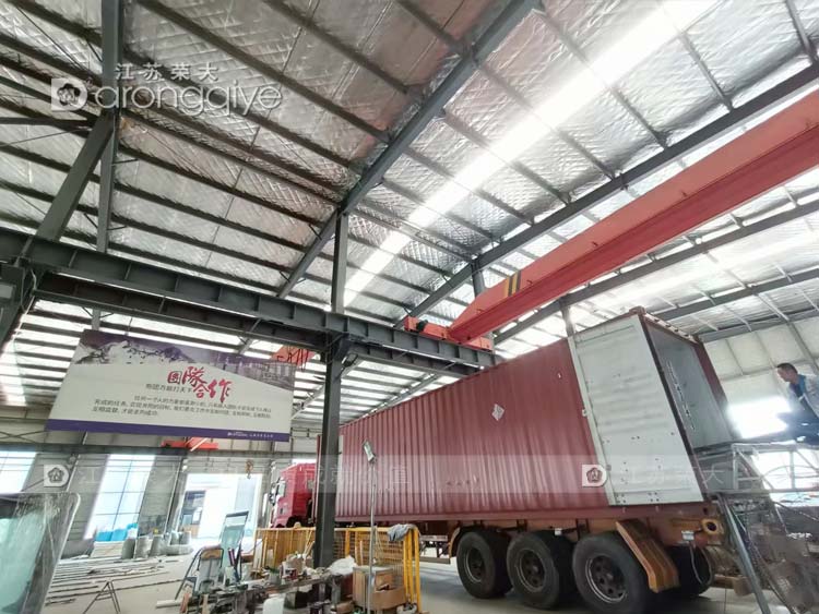 公交候車亭成功發(fā)往德國(guó)配圖二 公交候車亭成功發(fā)往德國(guó)配圖二